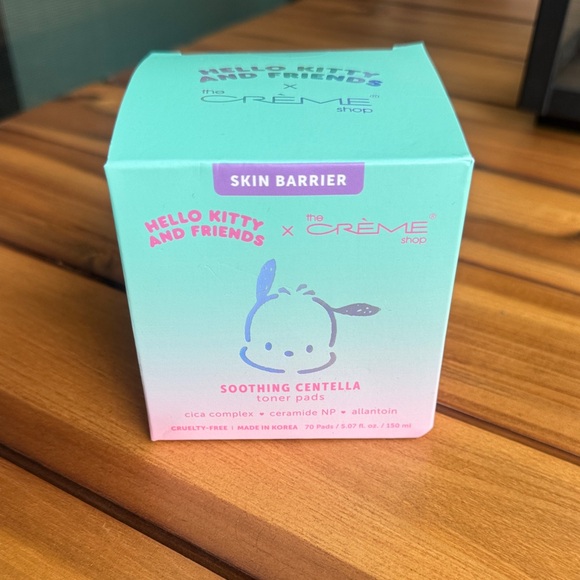 The Crème Shop x Hello Kitty Soothing Centella Toner Pads - Blue and Pink - Picture 1 of 3